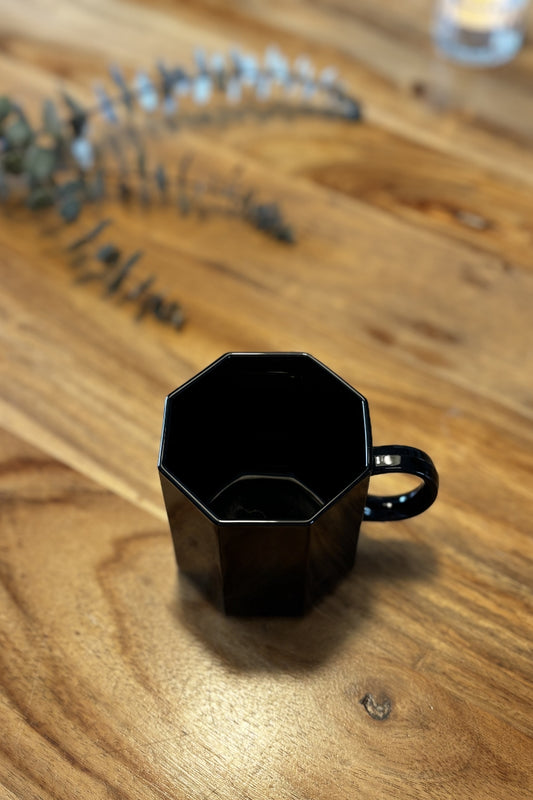 Tasse à café octogonale noire