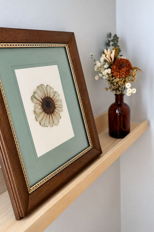Cadre vintage | Fleur pressée
